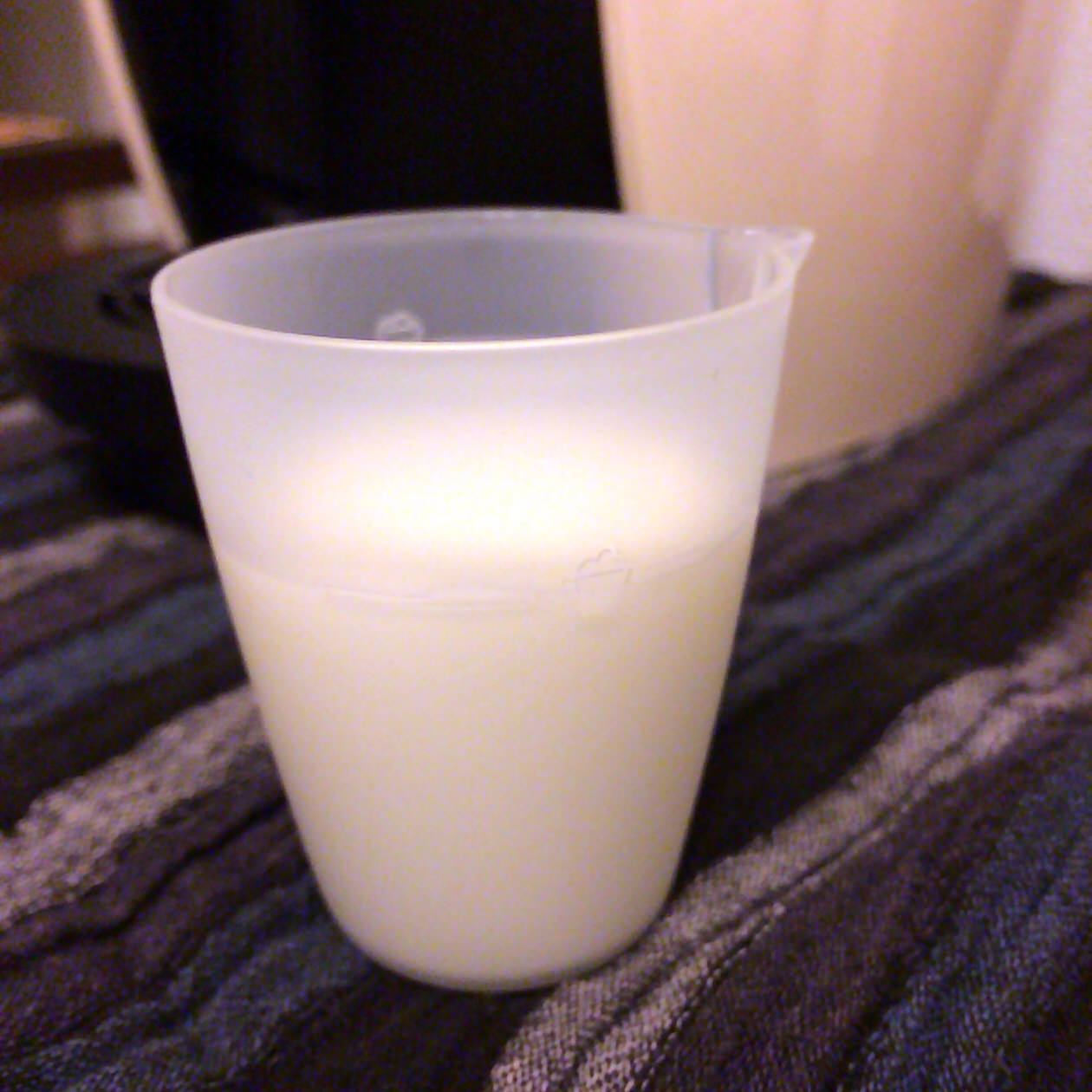 専用計量カップ-ミルク